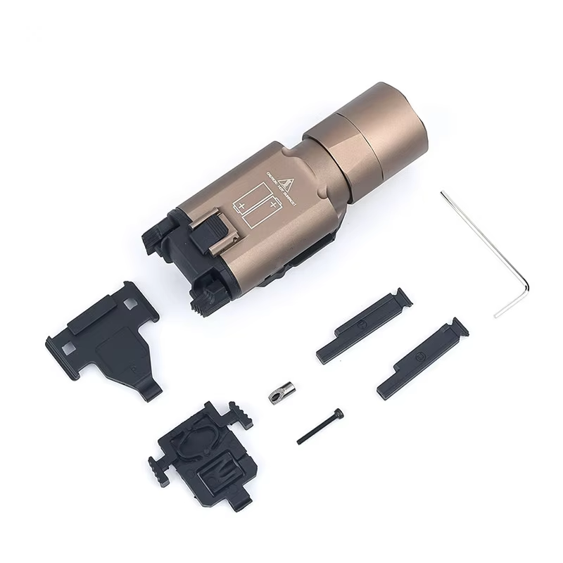 メタルX300UウルトラLED 600ルーメン戦術懐中電灯  - Outdoor Hunting Lights のレビューと価格